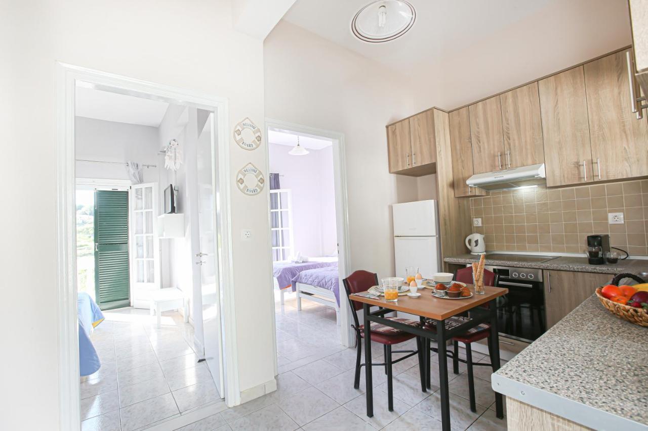 Apartamento Angela'S House By The Sea Marathiás Exterior foto