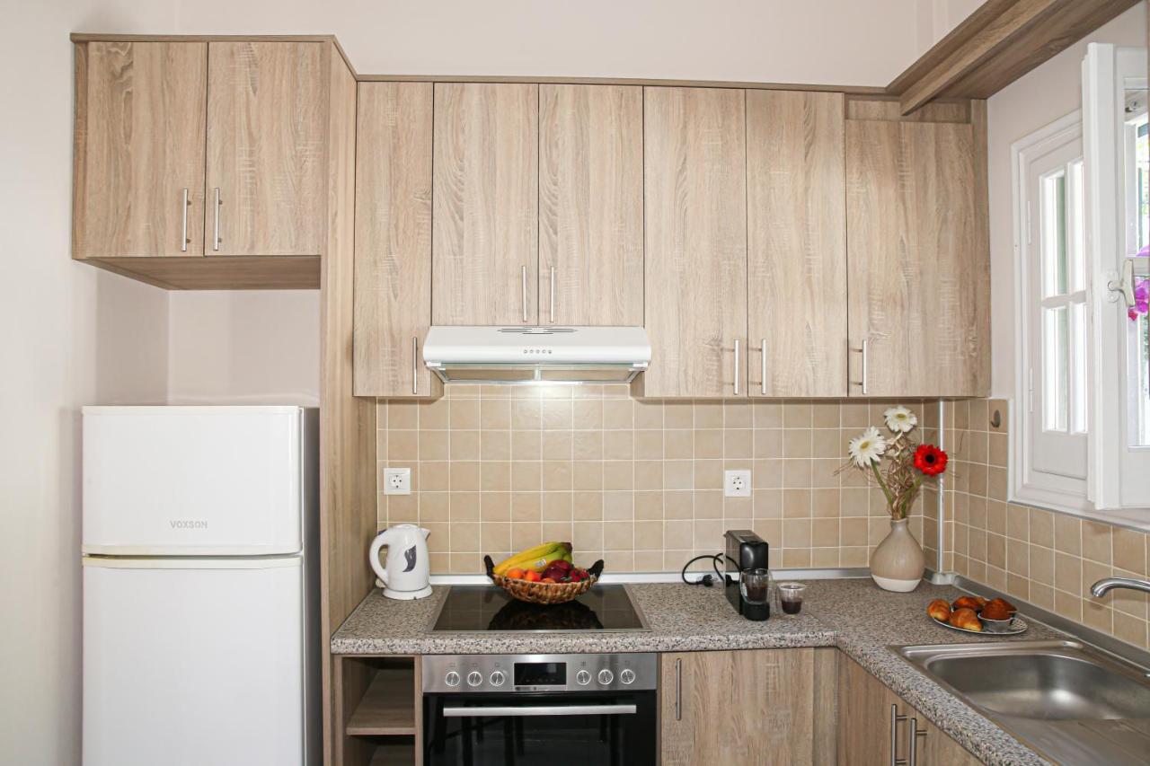 Apartamento Angela'S House By The Sea Marathiás Exterior foto